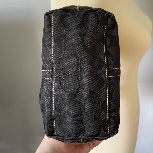 Coach Purse - Picture 5 of 8